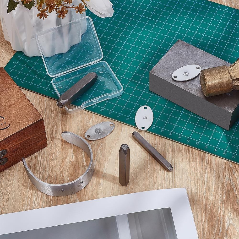 3Pcs Metal Punch Stamp Heart M - огляд і ціна Leather Work In Art